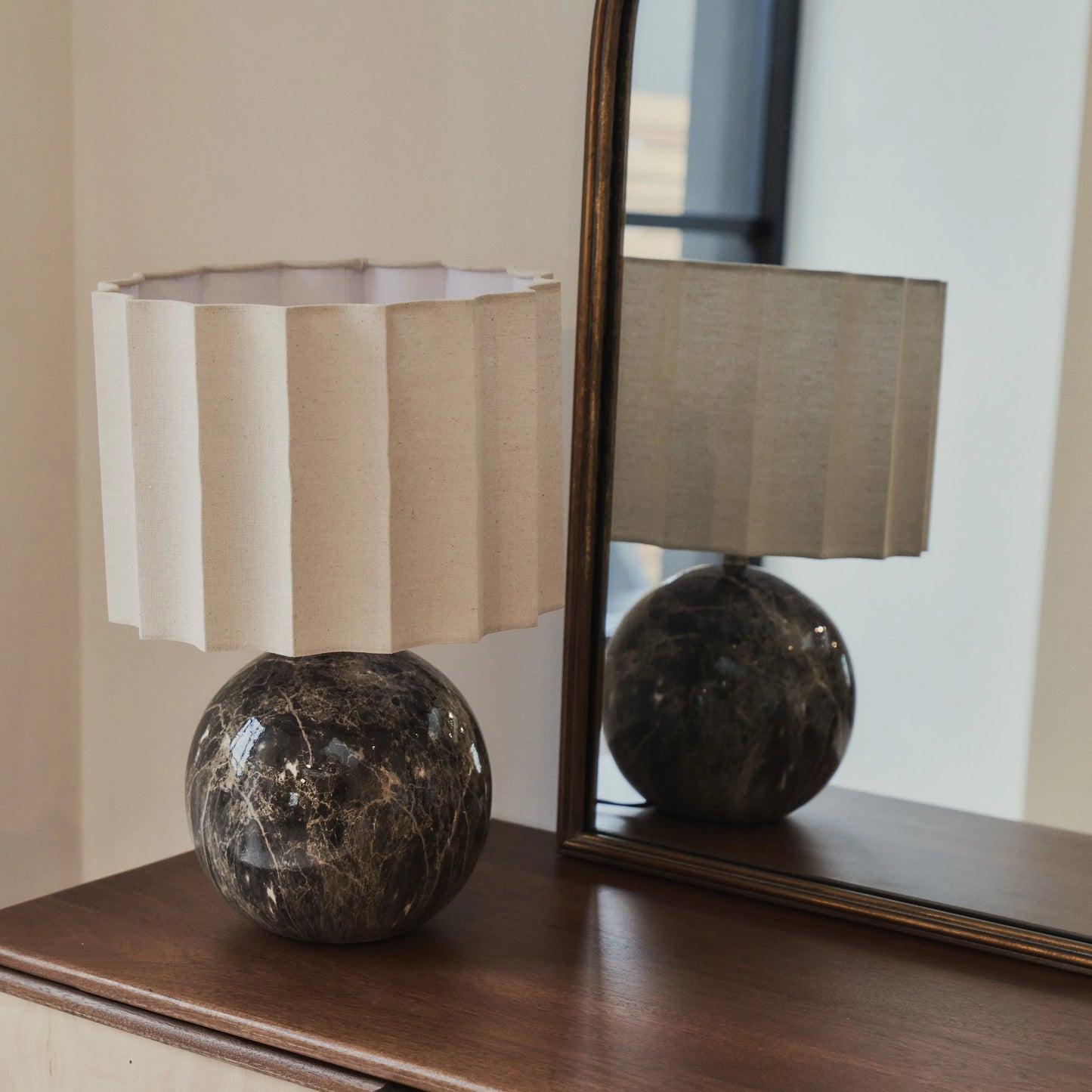 Amelia Arched Mantel Mirror - Elegant Antique Gold Fireplace Mirror - 100 x 87 cm Spiegel Weltt