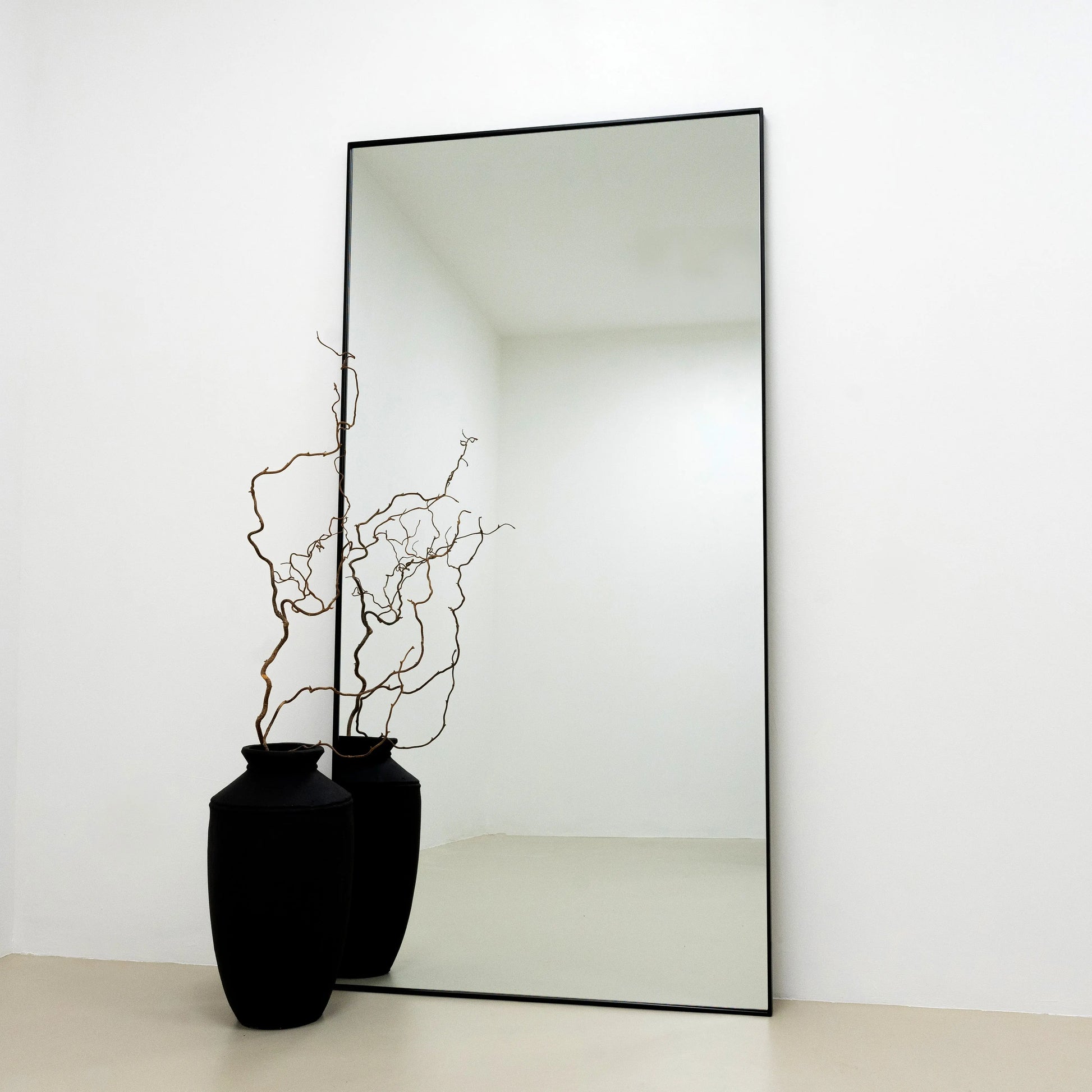 Theo Modern Industrial Full-Length Mirror - Matte Black Metal Frame (200 x 100 cm) Spiegel Weltt