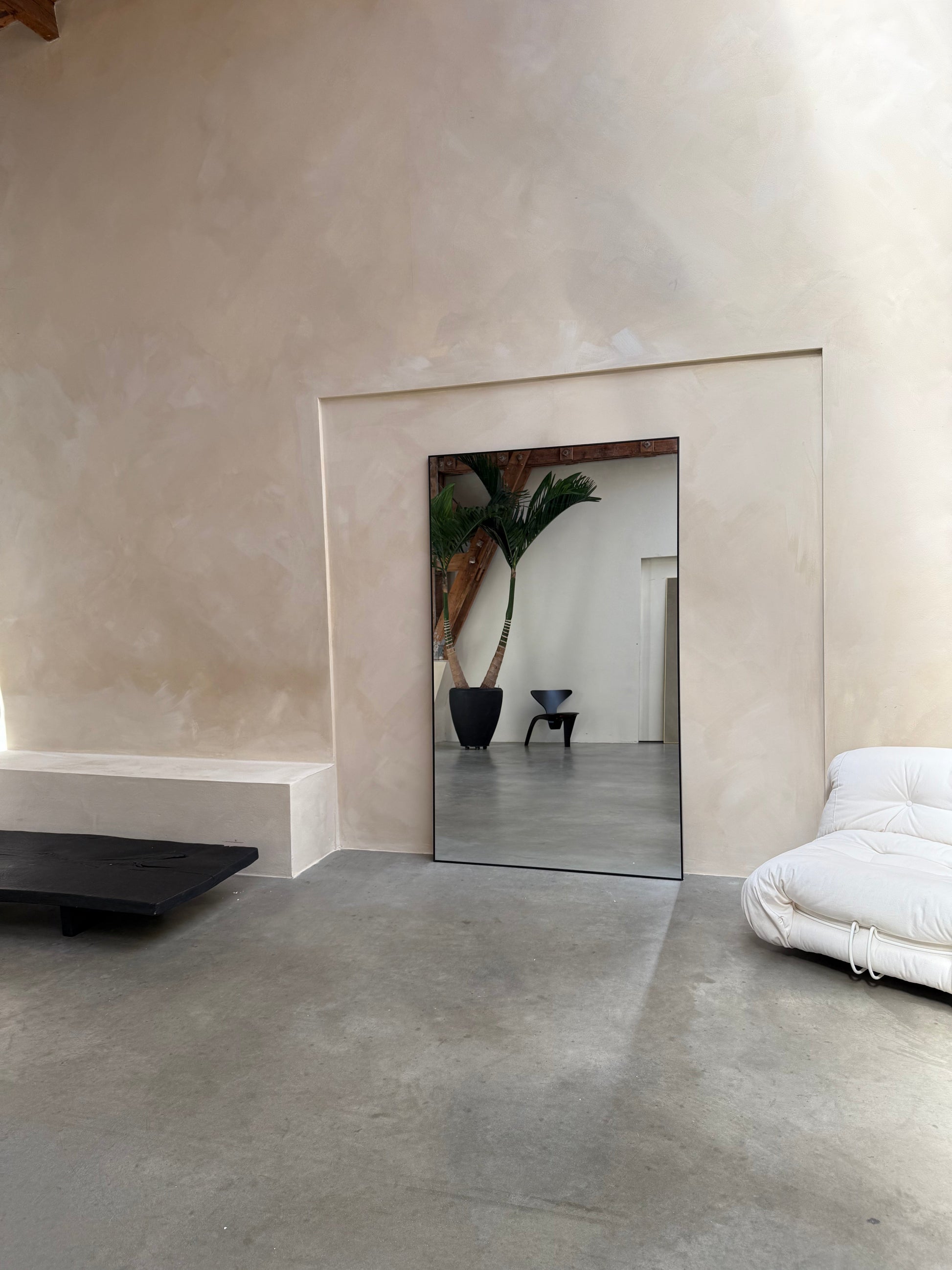 Aura Large Minimalist Design Mirror - 200 cm x 120 cm - Black Mirrorum