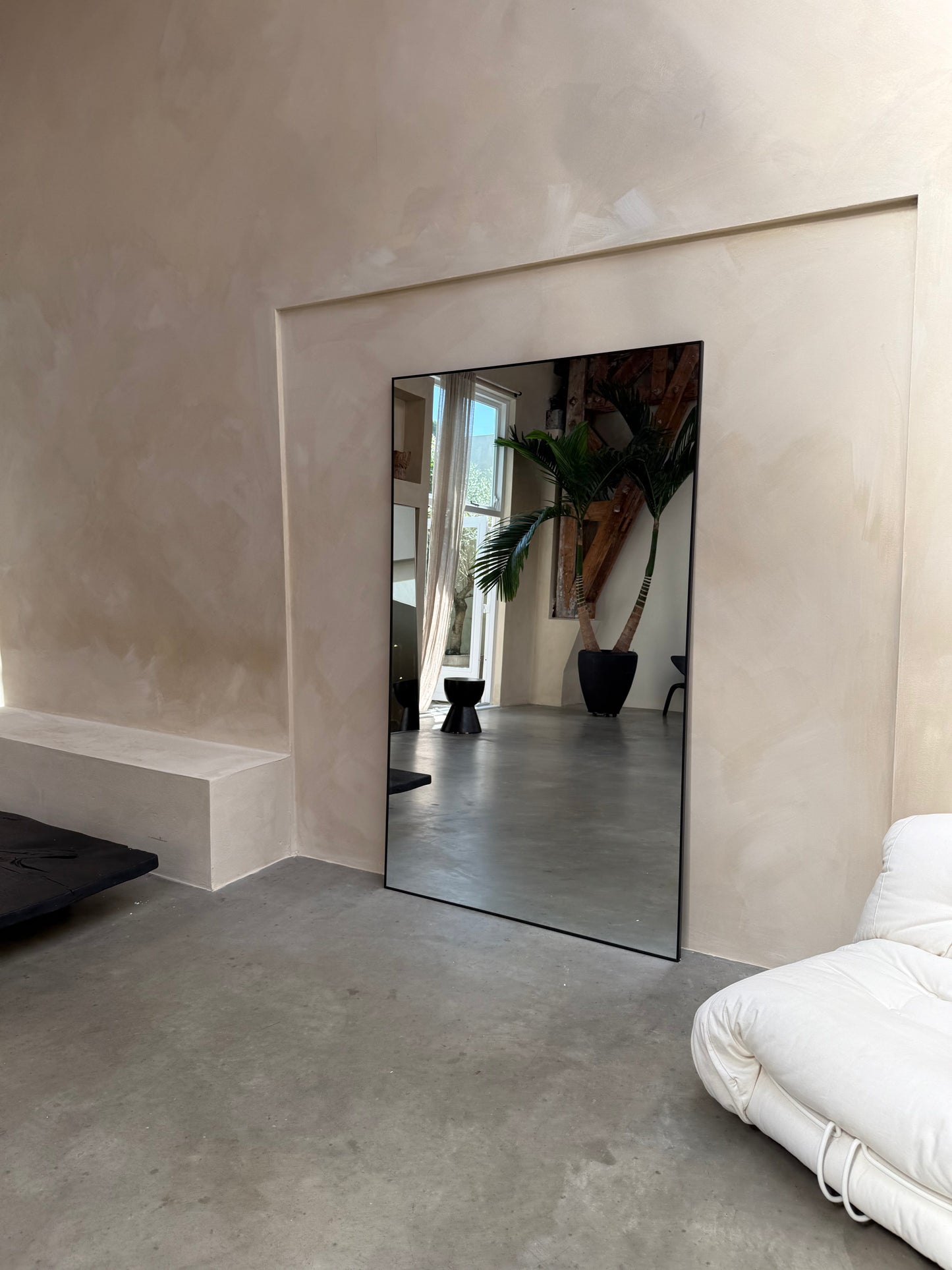 Aura Large Minimalist Design Mirror - 200 cm x 120 cm - Black Mirrorum