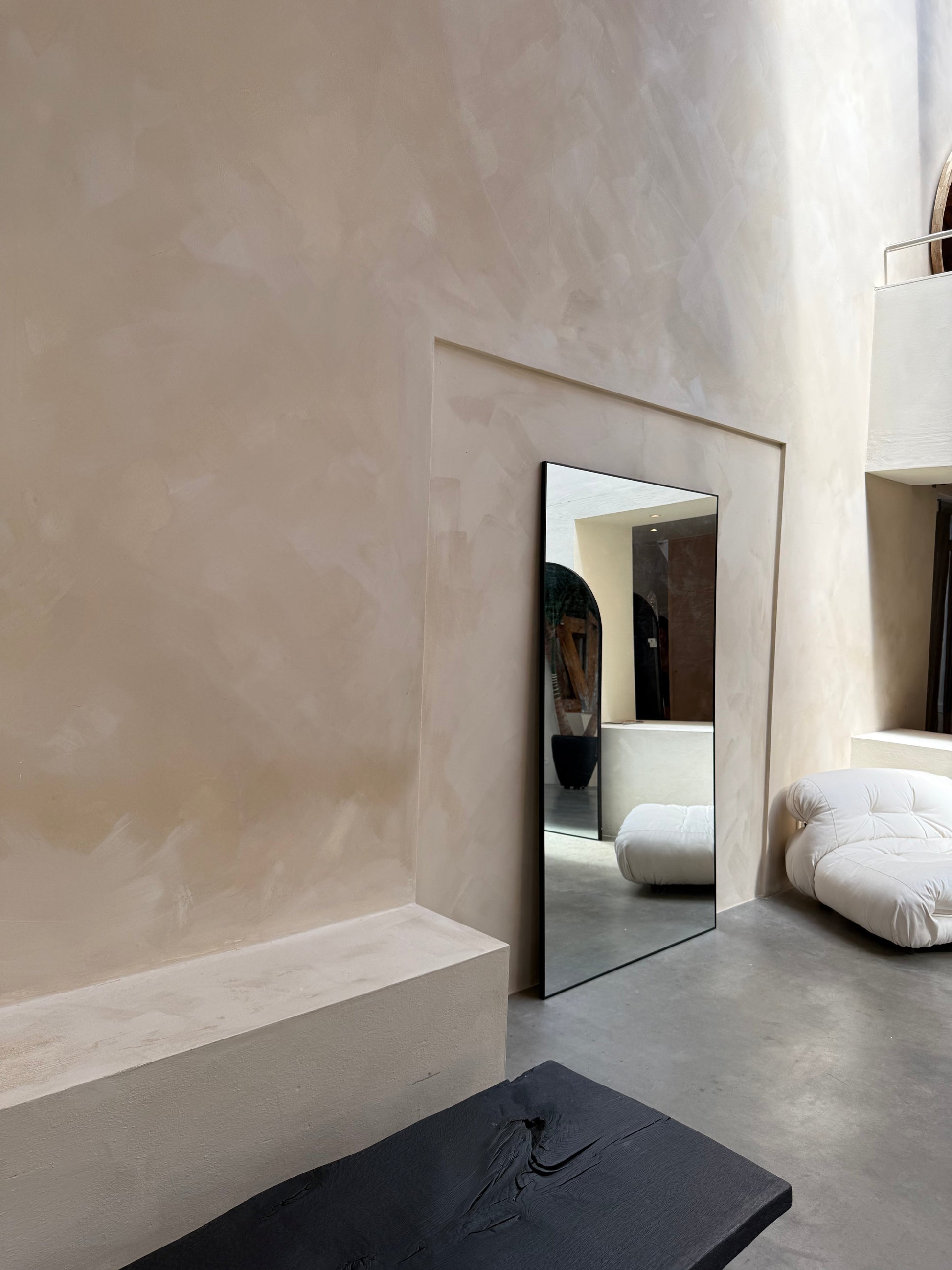 Aura Large Minimalist Design Mirror - 200 cm x 120 cm - Black Mirrorum