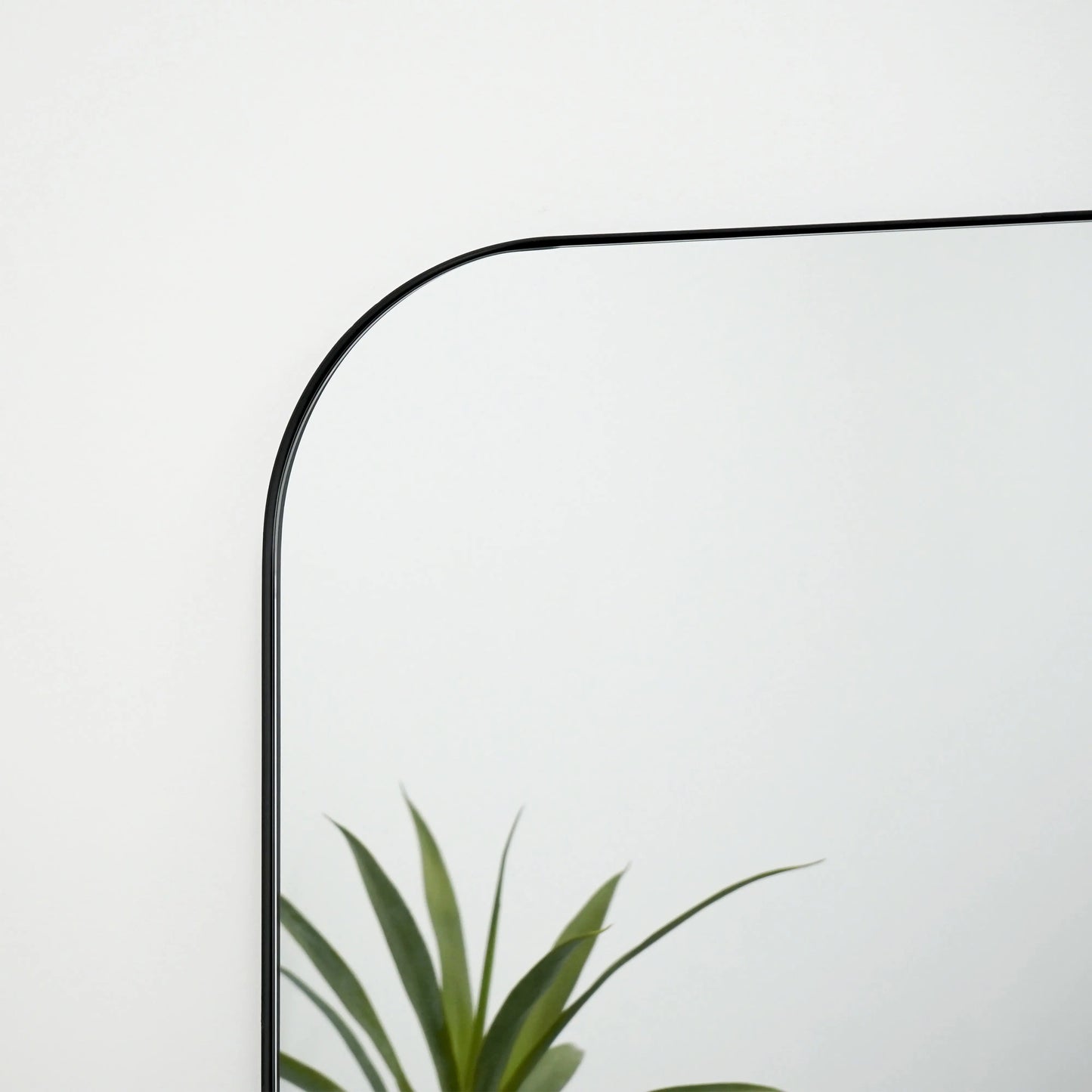 Theo XXL Arched Floor Mirror - Matte Black Metal Frame - 200 x 120 cm Spiegel Weltt