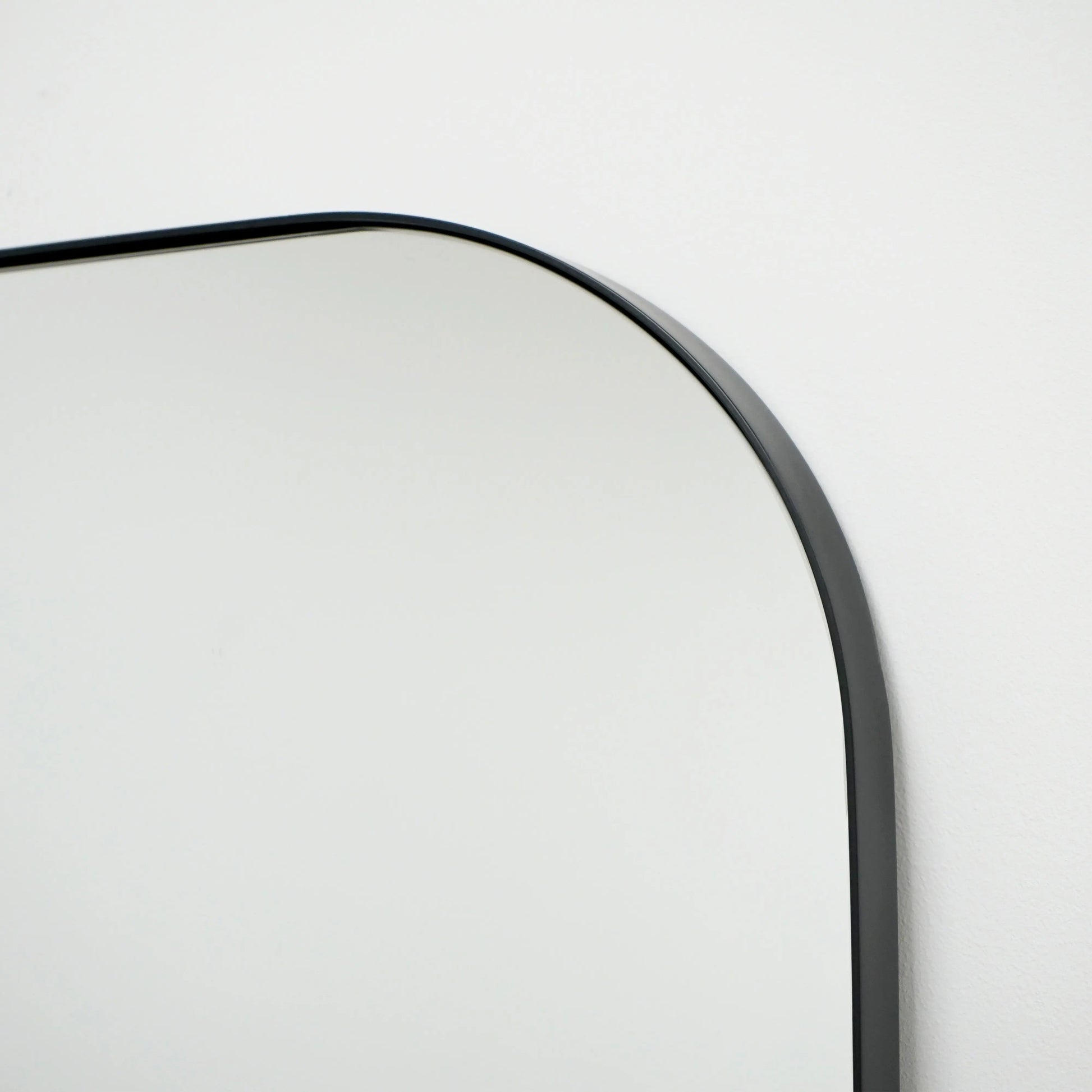 Theo XXL Arched Floor Mirror - Matte Black Metal Frame - 200 x 120 cm Spiegel Weltt